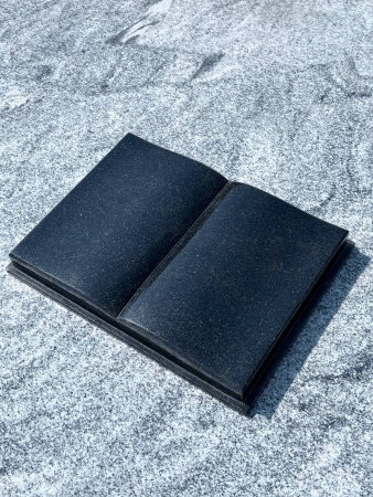 Книга (40*30, гранит Габбро) арт:923