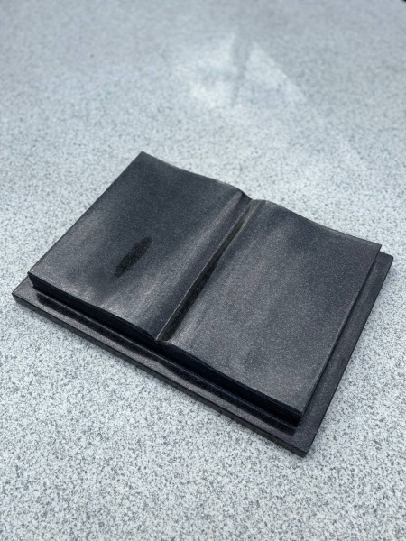 Книга (40*30, гранит Габбро) арт:923