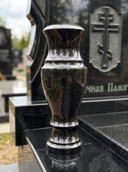 Ваза Классика (40*15, гранит Габбро) арт:863