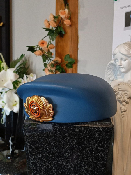 Берет (22*19*8, гранит Габбро, цвет синий) арт:1845