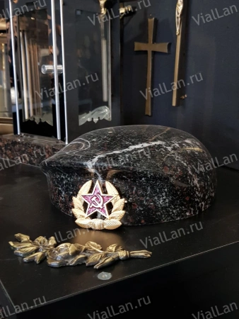 Берет (22*19*8, гранит Гранатовый Амфиболит) арт:1719