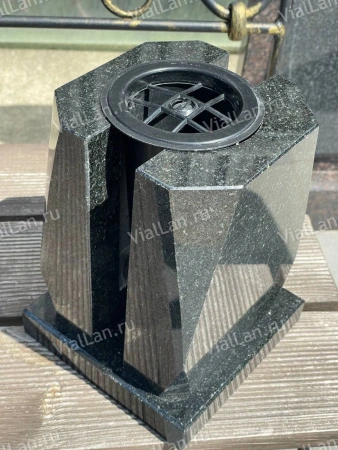 Ваза Бочка (23*15*15, гранит Габбро, с вкладышем) арт:771